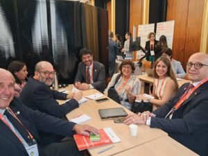 Uruguay afianza su cooperación internacional en bienestar animal durante la Asamblea de la OMSA