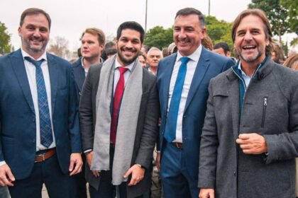 Urnas y Gabinete
