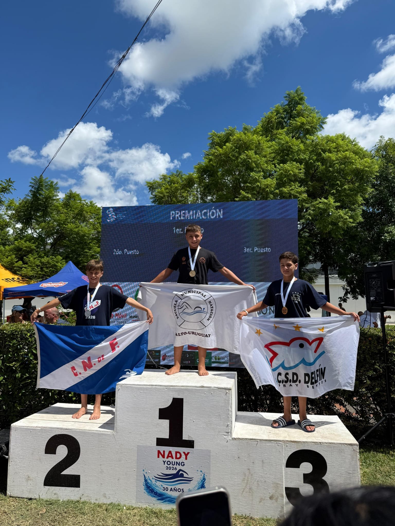 Nadadores de piscinas barriales del Gobierno de Salto se destacaron en el Torneo Nacional de Piscinas Abiertas