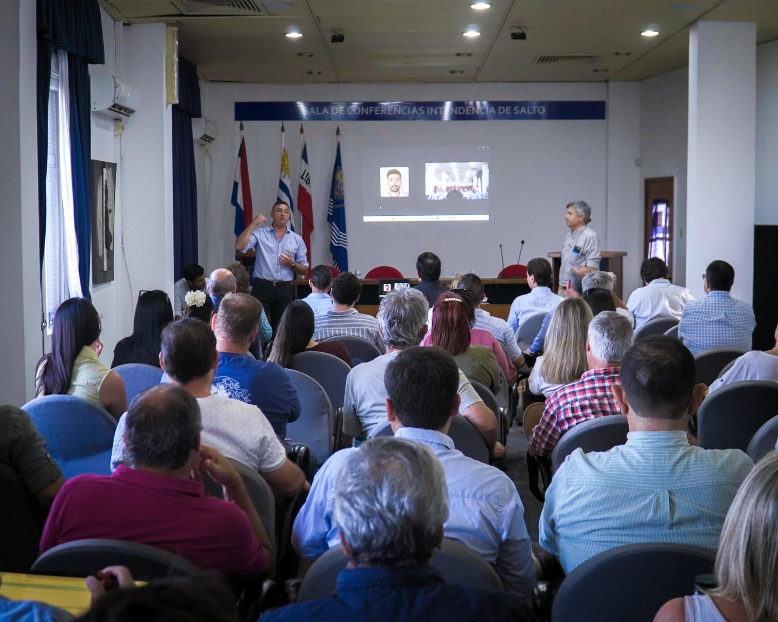 Albisu pidió a ediles una rápida aprobación del Presupuesto para encarar obras y mejoras que Salto necesita Albisu pidió a ediles una rápida aprobación del Presupuesto para encarar obras y mejoras que Salto necesita