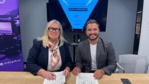 ANDE y ACAU impulsan un nuevo programa para fortalecer al sector audiovisual uruguayo